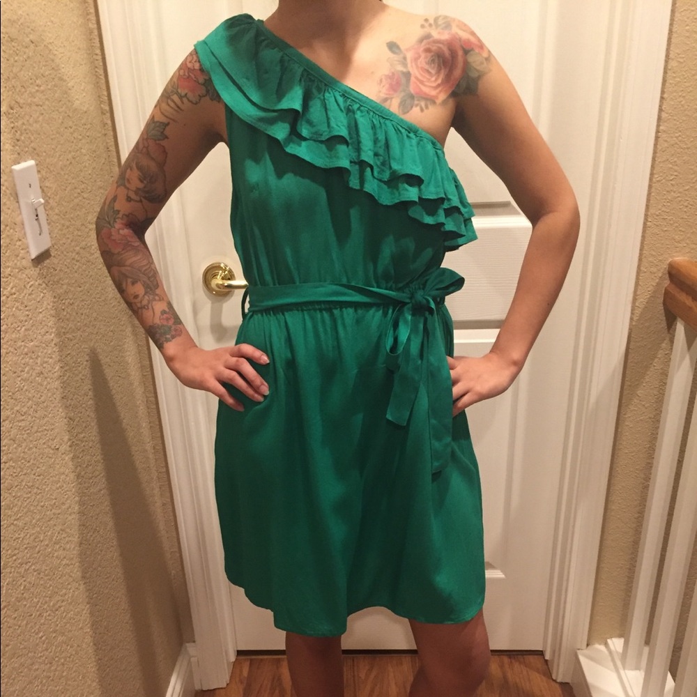 Green One Shoulder Ruffle Dress